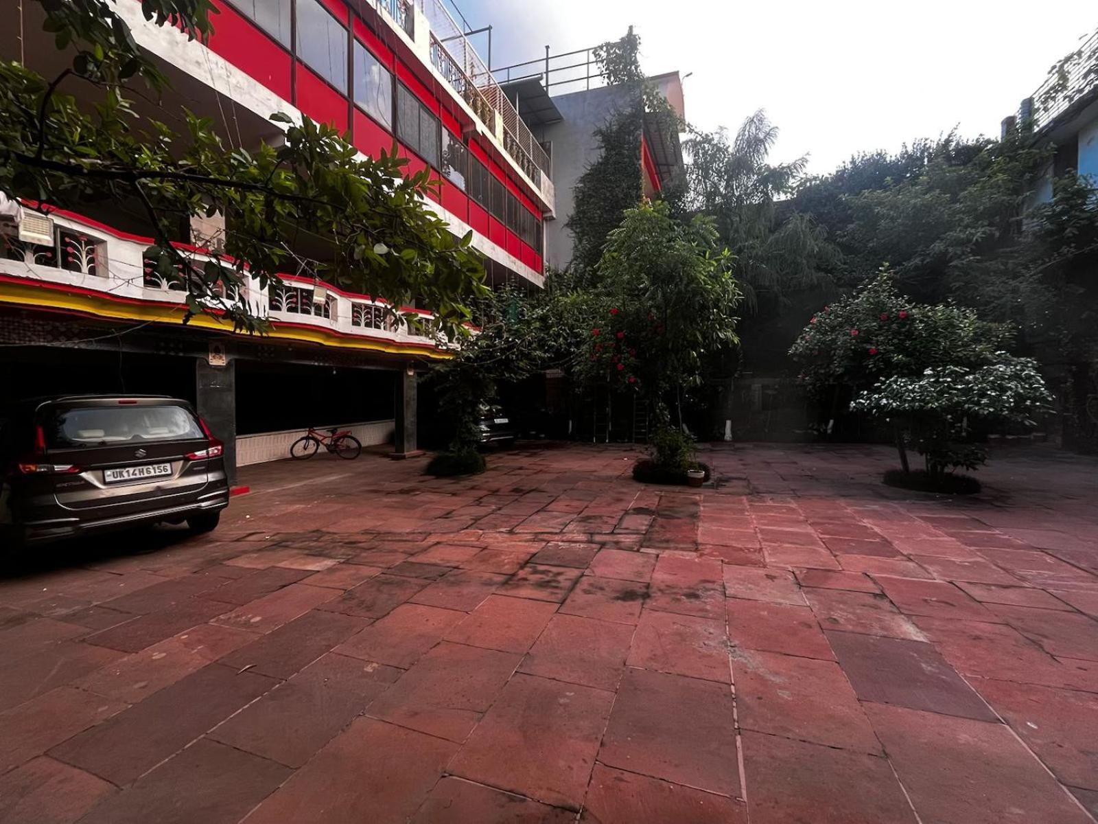 Madhuban Homestay, Natraj Chowk